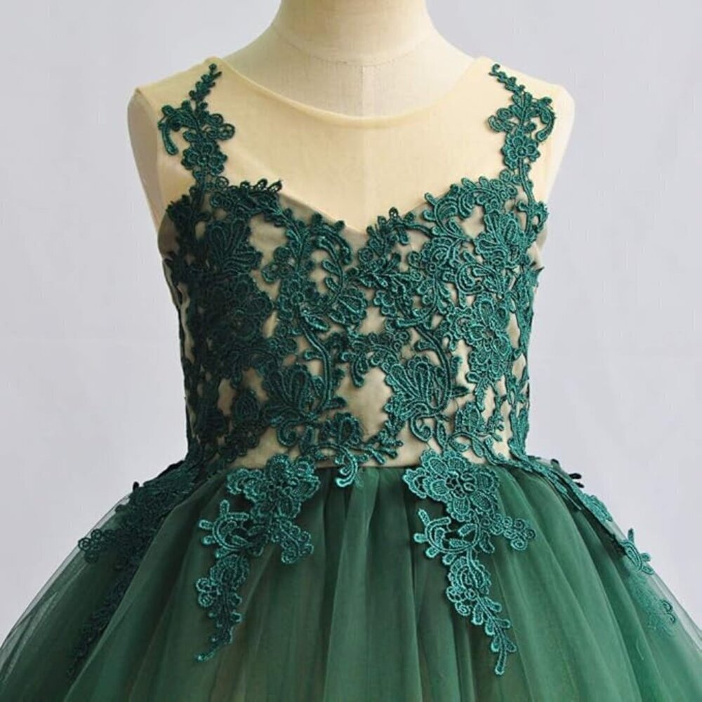 Green Whimsical Ball Gown Prom Dress Floor Length Lace Mesh Size Small